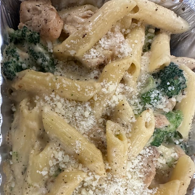 Chicken Broccoli Alfredo Pasta.